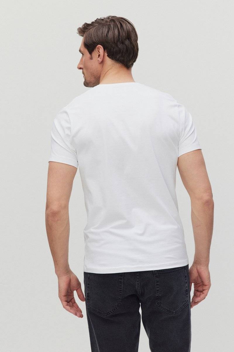 Bläck Bläck CORE BASIC SLIM FIT� - Basic T-shirt - white Bestseller