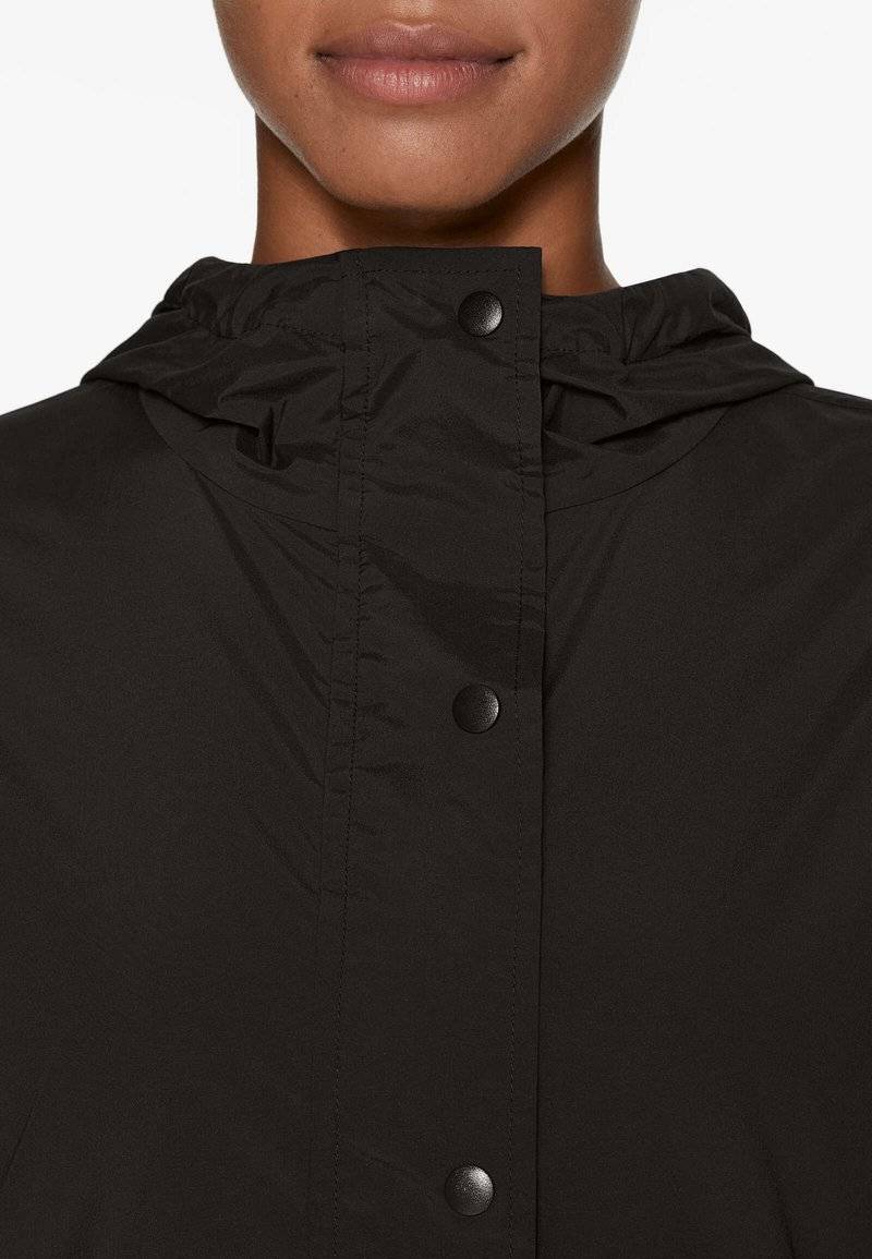OYSHO OYSHO REPELLENT TECHNICAL - Windbreaker - black Bis zu 65% Rabatt