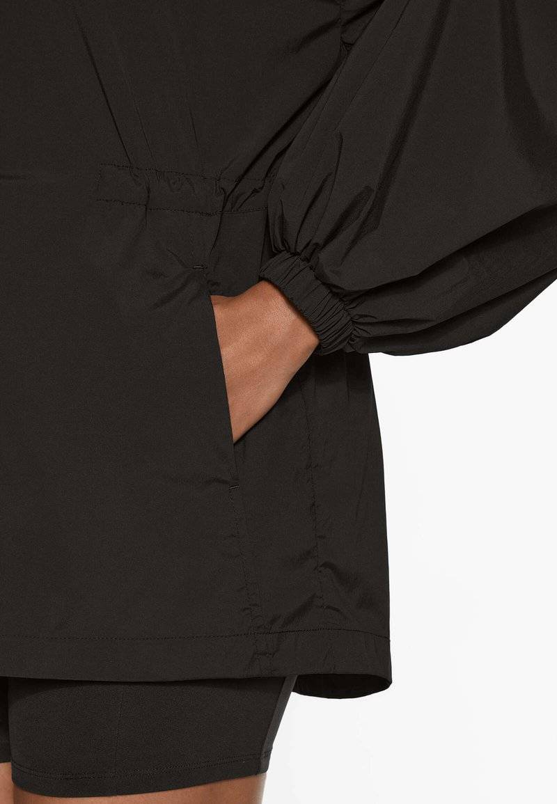 OYSHO OYSHO REPELLENT TECHNICAL - Windbreaker - black Bis zu 65% Rabatt