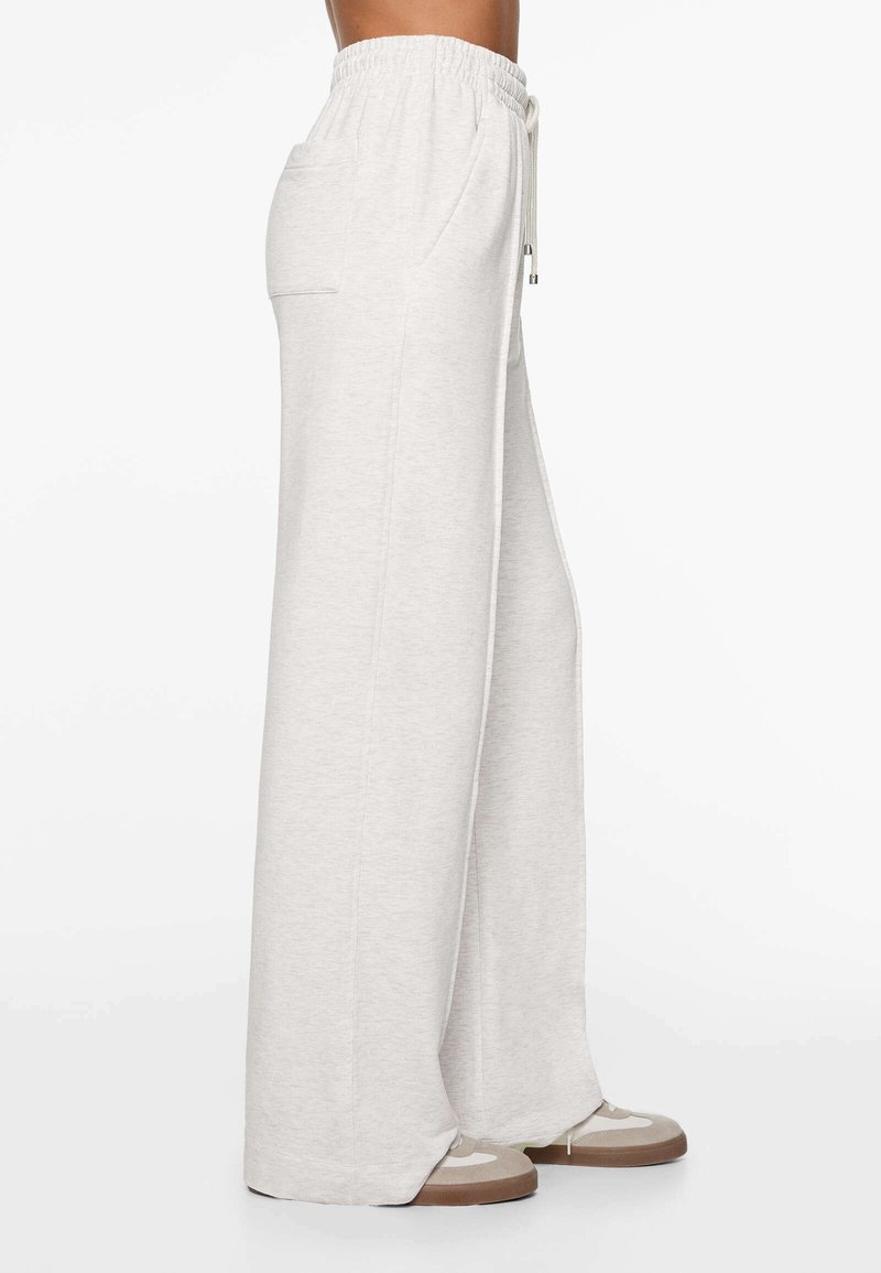 OYSHO OYSHO SOFT TOUCH RELAXED STRAIGHT-LEG - Tracksuit bottoms - mottled light grey Clearance-Verkauf