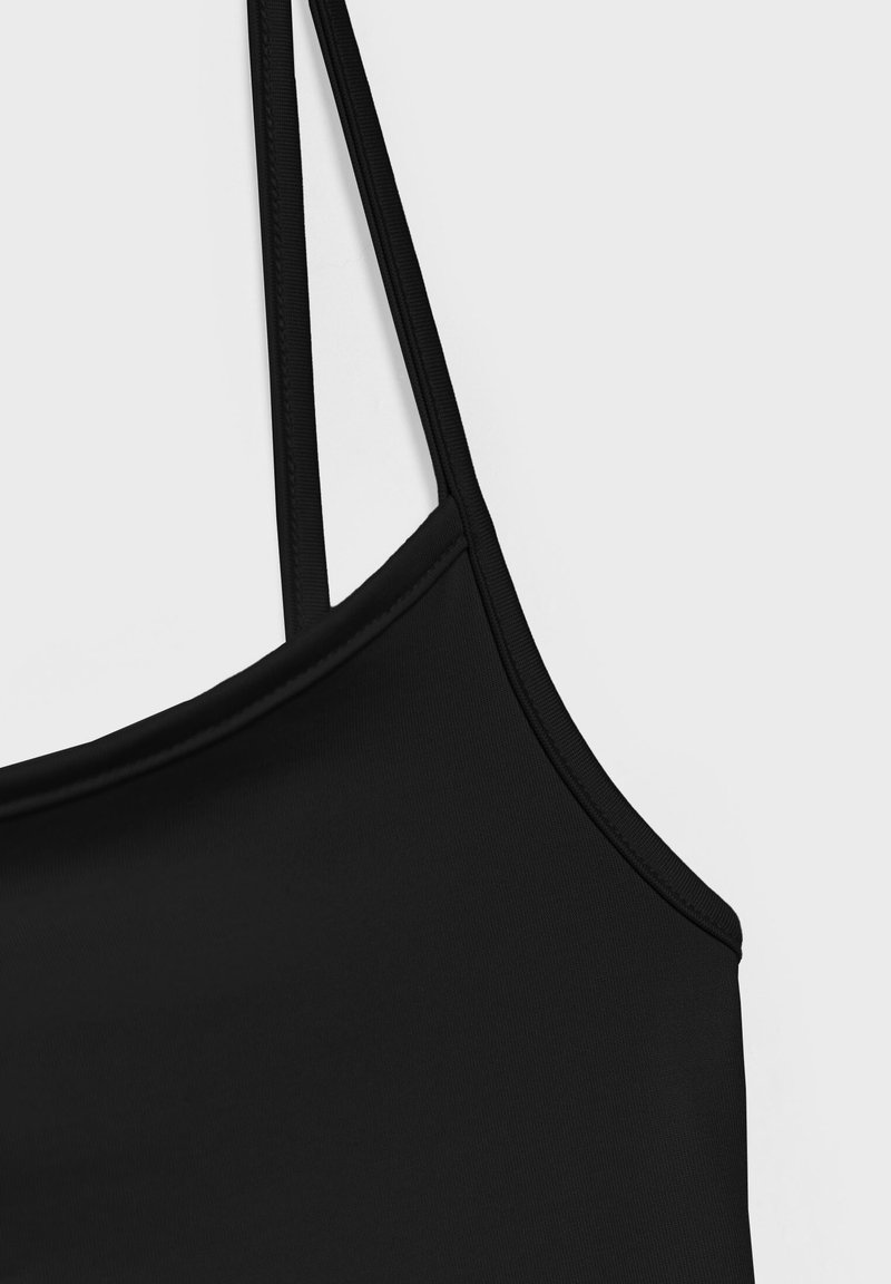 Stradivarius Stradivarius 2-PACK OF STRAPPY CROP - Top - black Weihnachtsangebot