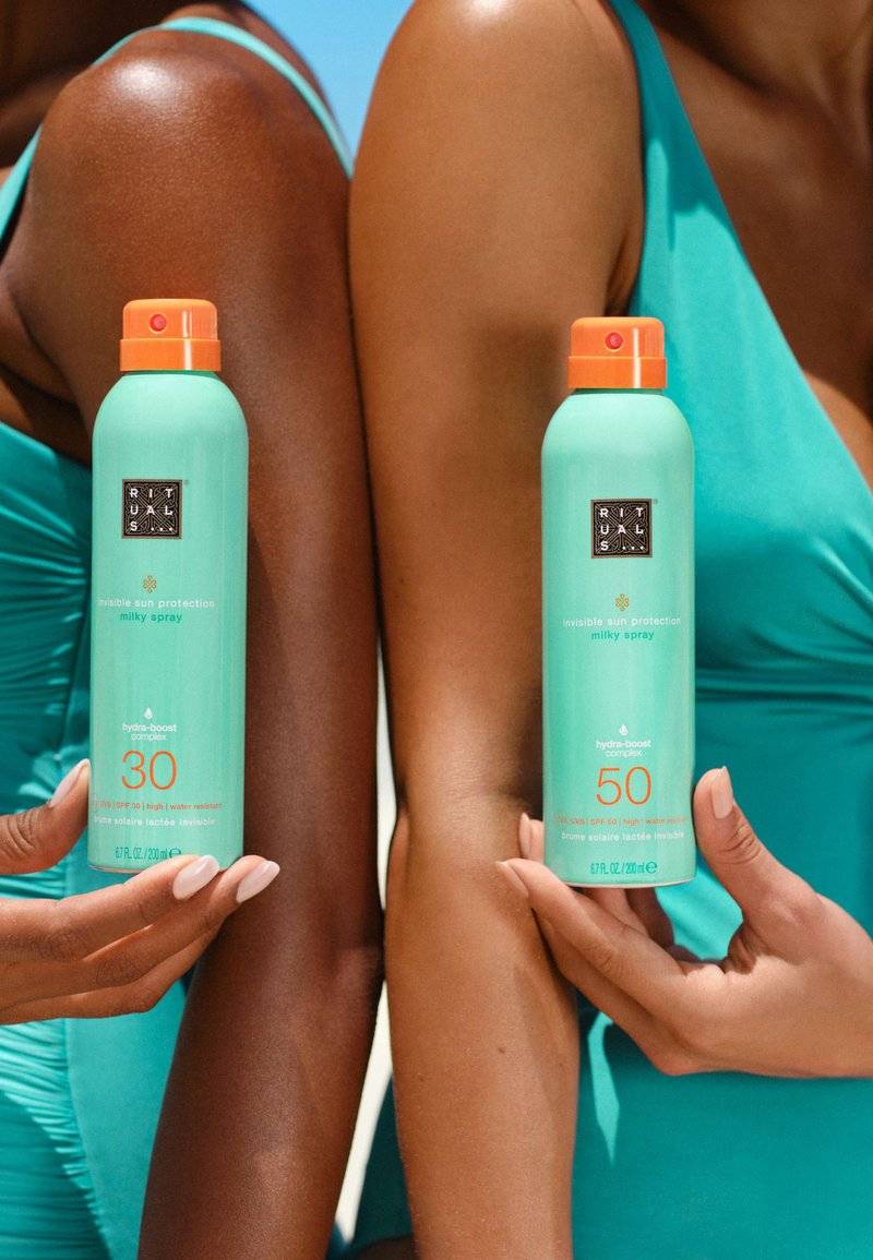 Rituals Rituals SUN PROTECTION MILKY SPRAY SPF 30 THE RITUAL OF KARMA - DELICATELY SWEET - LOTUS & WHITE TEA - Sun protection Saisonschlussverkauf