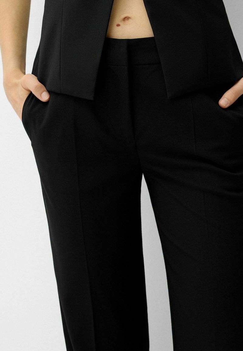 Bershka Bershka STRAIGHT-LEG TAILORED - Trousers - black denim Weihnachtsangebot