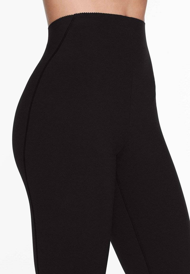 OYSHO OYSHO COMPRESSIVE WAIST CONTROL ANKLE-LENGTH - Leggings - black Vierteljährliche Förderung