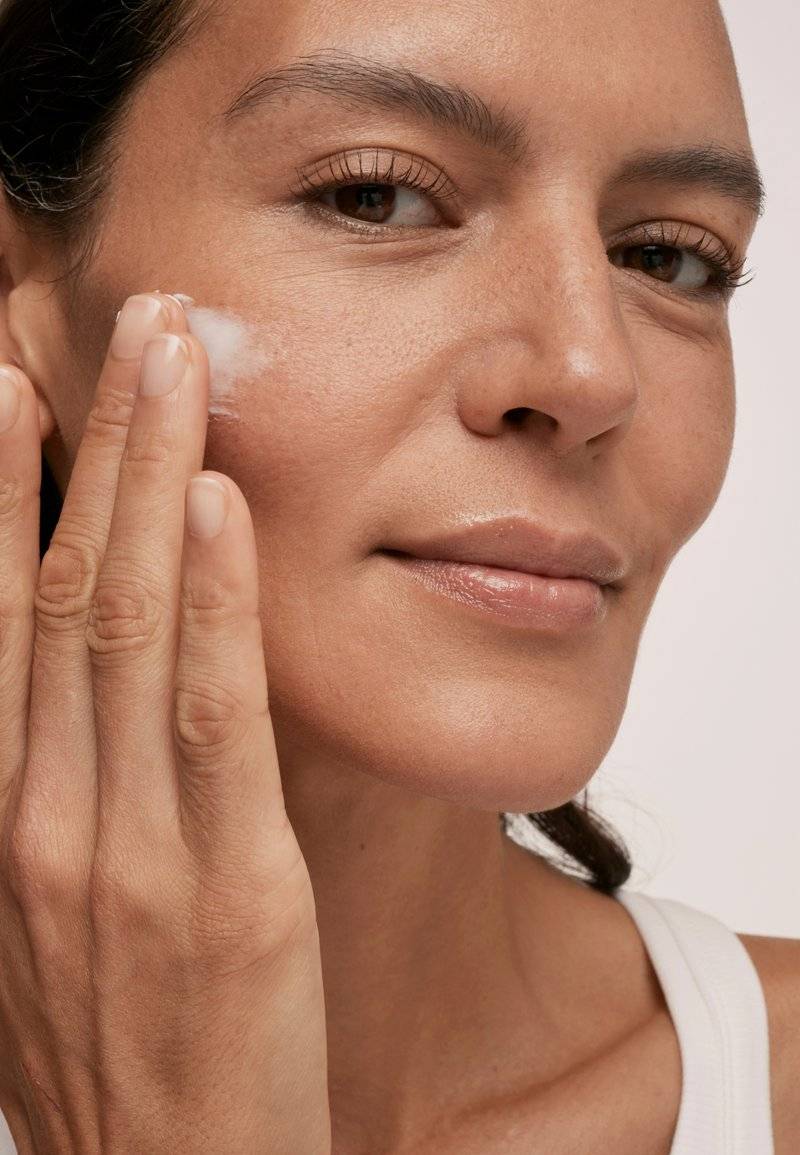 The INKEY List The INKEY List BIO-ACTIVE CERAMIDE REPAIRING AND PLUMPING MOISTURIZER - Moisturiser Blitzverkäufe