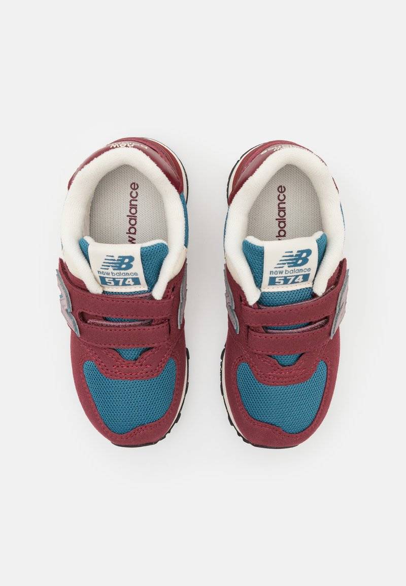 New Balance New Balance 574 UNISEX - Trainers - classic crimson Rabatt