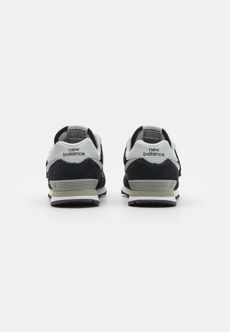 New Balance New Balance 574 UNISEX - Trainers - black Günstig kaufen