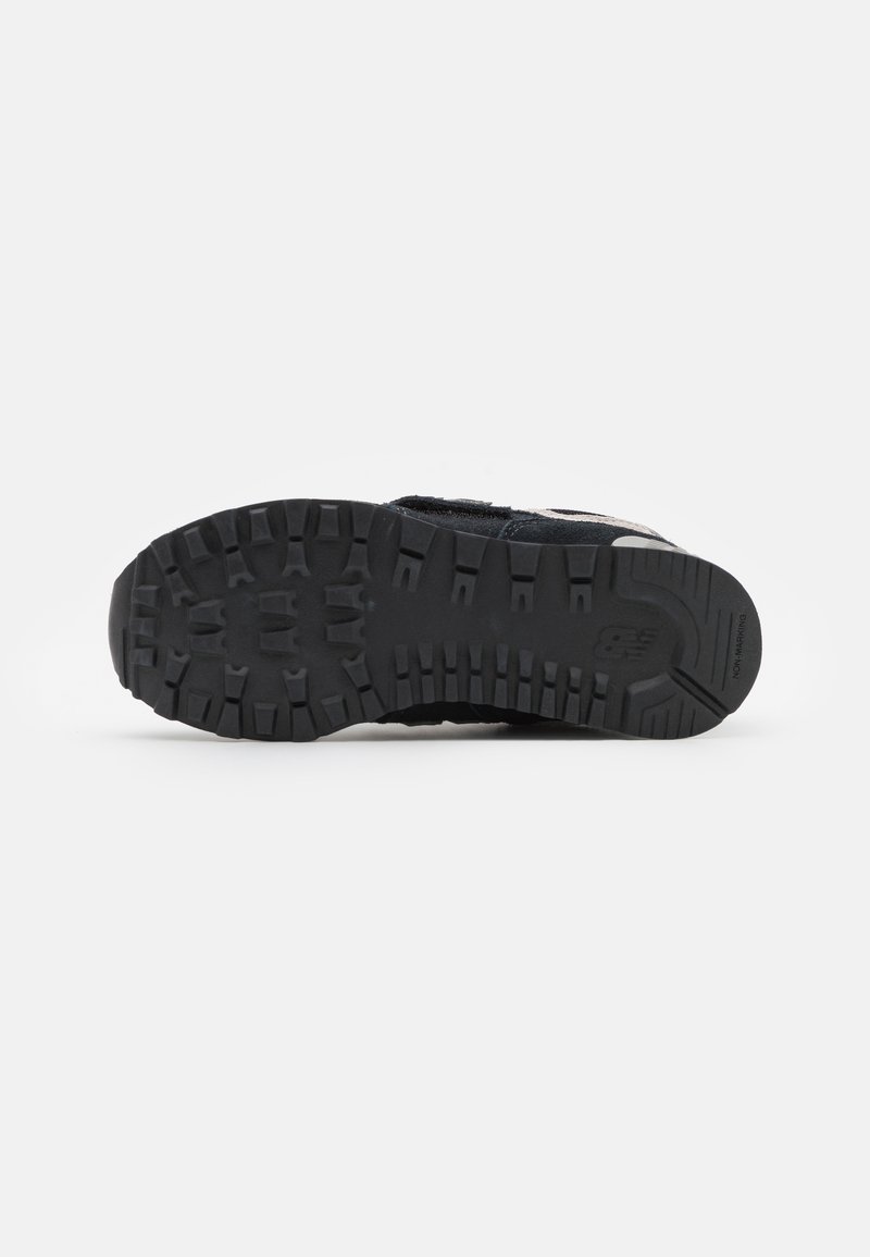 New Balance New Balance 574 UNISEX - Trainers - black Günstig kaufen