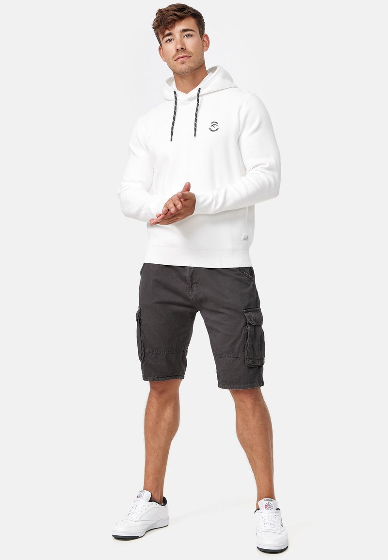 INDICODE JEANS INDICODE JEANS MONROE - Shorts - raven Letzte 2 Tage