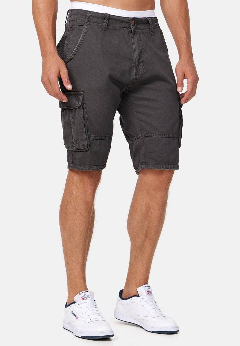 INDICODE JEANS INDICODE JEANS MONROE - Shorts - raven Letzte 2 Tage