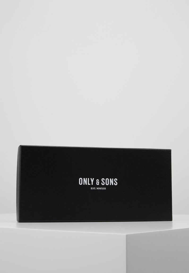 Only & Sons Only & Sons ONSBOWTIE SUSPENDER UNISEX SET - Bow tie - black Zeitbegrenzte Promotion