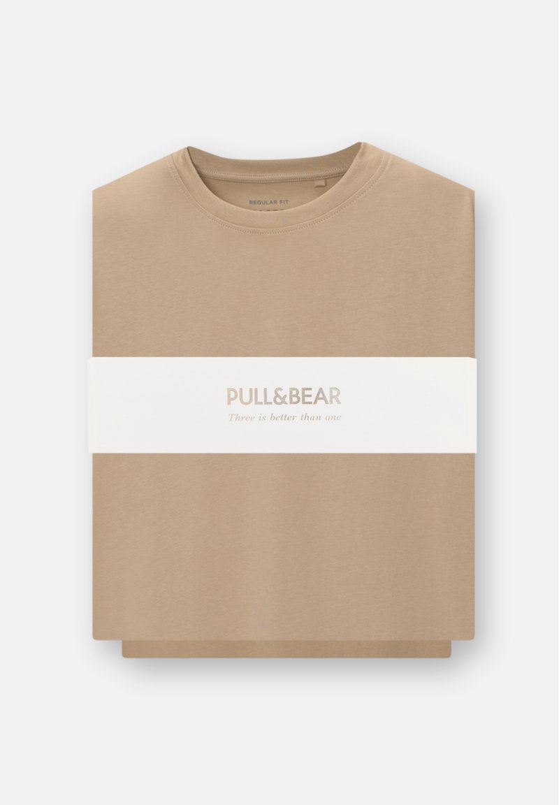 PULL&BEAR PULL&BEAR SET BERMUDA SHORTS AND T-SHIRT - Tracksuit bottoms - sand Super Rabatt