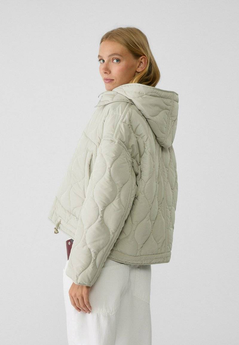 Stradivarius Stradivarius PUFFER - Winter jacket - white 50% Rabatt mit kostenlosem Versand