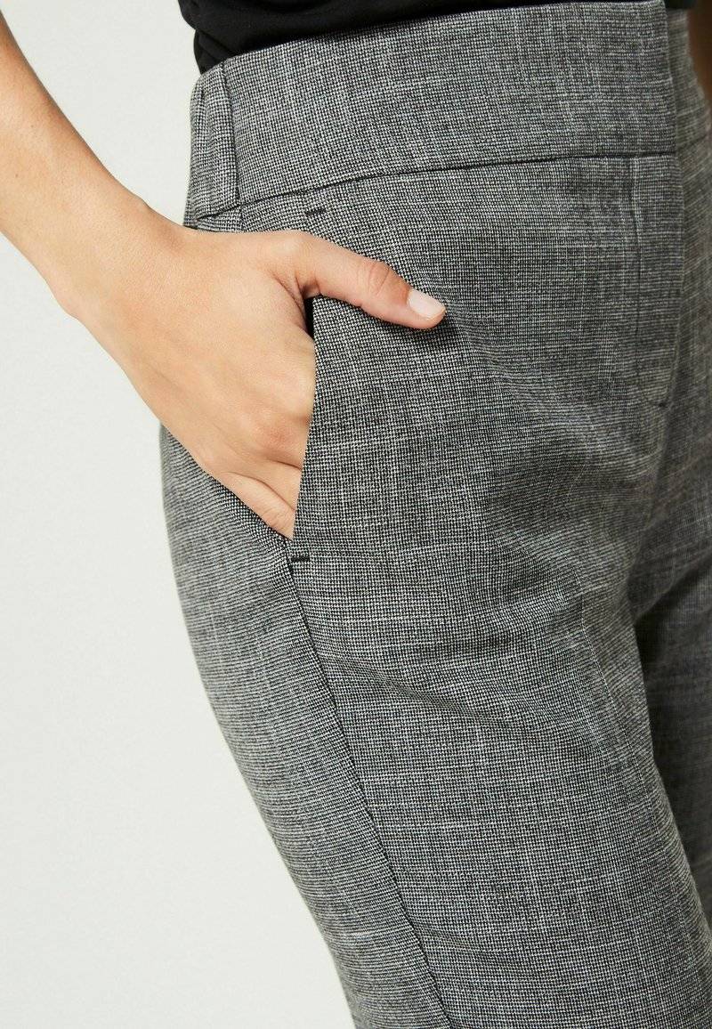Next Next SHAPEWEAR PETITE - Trousers - grey Kostenloser Versand international