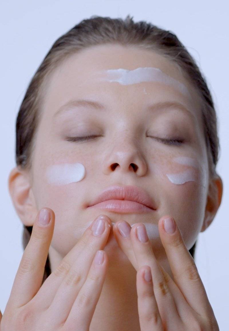 KORRES KORRES YOGHURT HYDRA-BIOME FACE MASK - Face mask Fabrik Onlineshop