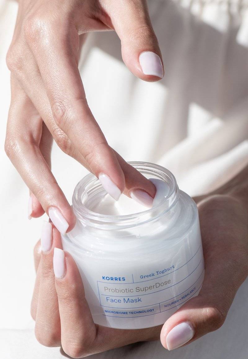 KORRES KORRES YOGHURT HYDRA-BIOME FACE MASK - Face mask Fabrik Onlineshop