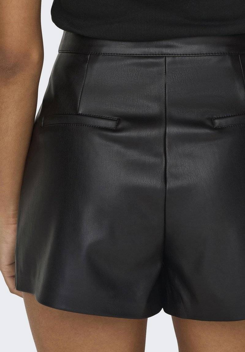 ONLY ONLY ONLTRICIA OTW NOOS - Shorts - black Auslauf