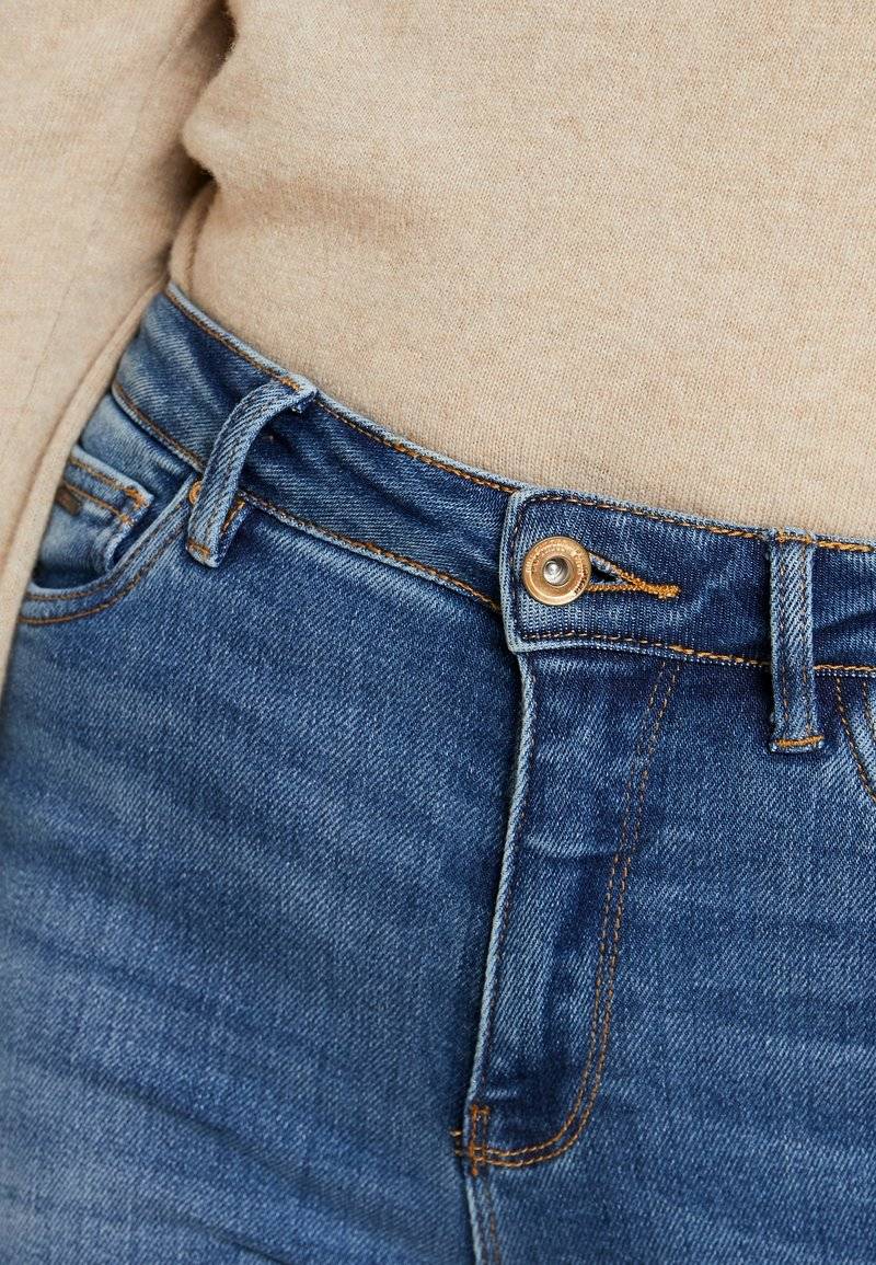ONLY ONLY ONLMILA - Jeans Skinny Fit - medium blue denim Versandkostenfrei