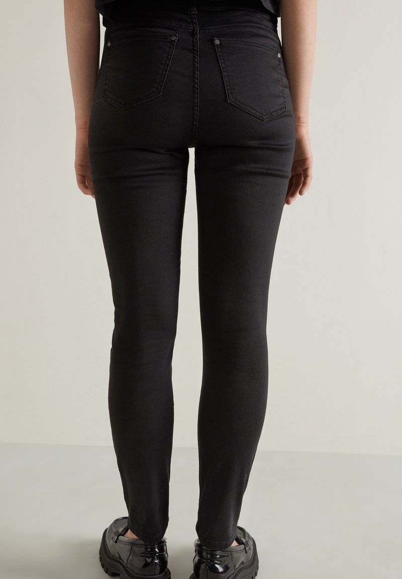 Tezenis Tezenis PUSH-UP - Slim fit jeans - nero Cyber Monday