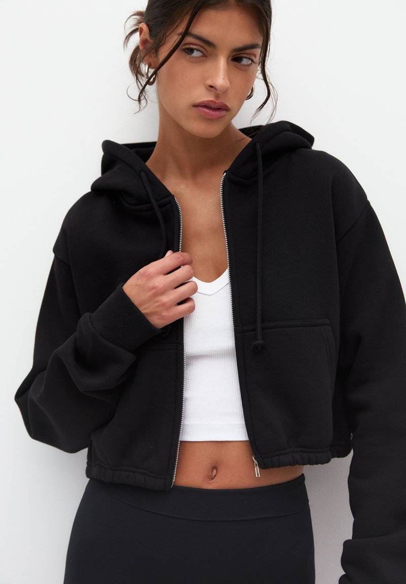 PULL&BEAR PULL&BEAR CROPPED - Zip-up sweatshirt - black im Angebot