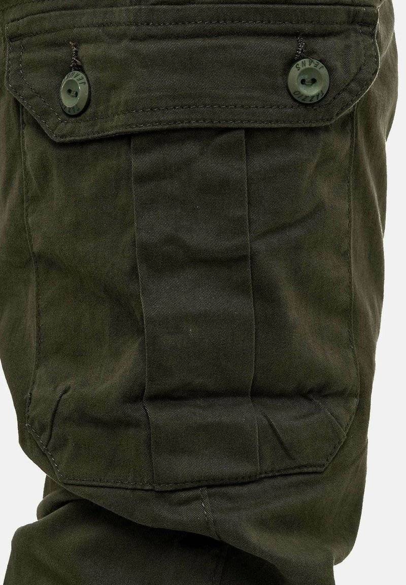 Tazzio Tazzio Cargo trousers - khaki Günstig kaufen