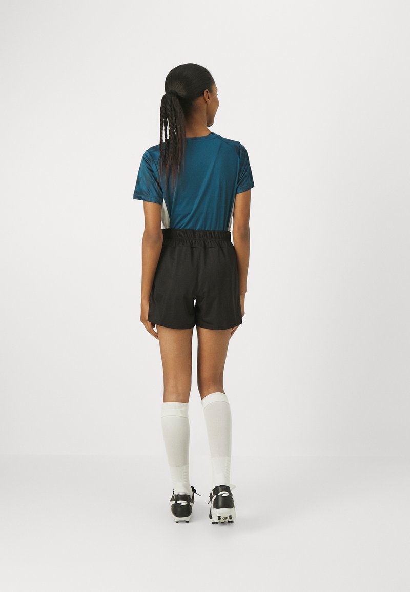 Puma Puma TEAMGOAL SHORTS - Sports shorts - black Top Angebot